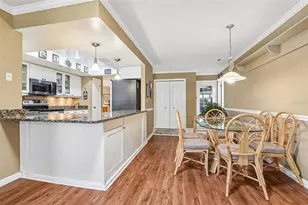 1913 Wolf Laurel Dr, Sun City Center, FL 33573 - Photo 16