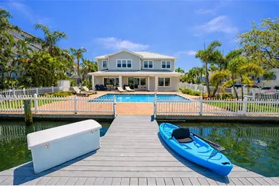 11855 1st Street E, Treasure Island, FL 33706 - Photo 8
