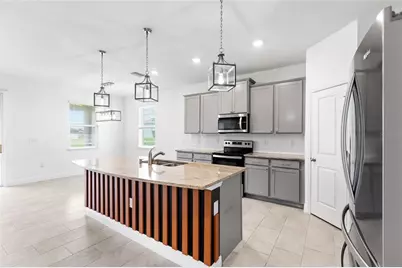 33034 Sand Creek Drive, Wesley Chapel, FL 33543 - Photo 18