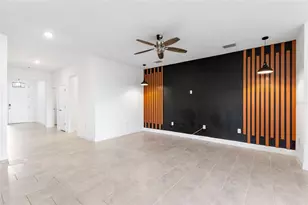 33034 Sand Creek Dr, Wesley Chapel, FL 33543 - Photo 8