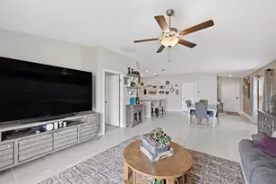 39745 Harvest Creek Ln, Zephyrhills, FL 33540 - Photo 10