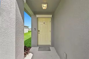 39745 Harvest Creek Ln, Zephyrhills, FL 33540 - Photo 6