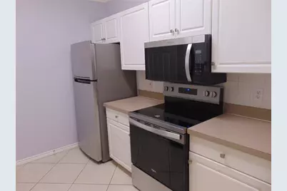 4323 Bayside Village Drive #102, Tampa, FL 33615 - Photo 2