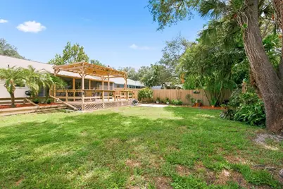 624 E Spruce Street, Tarpon Springs, FL 34689 - Photo 28