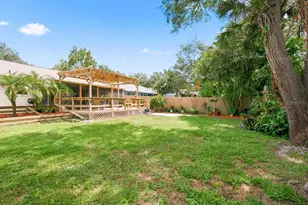 624 E Spruce St, Tarpon Springs, FL 34689 - Photo 28