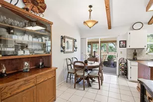 624 E Spruce St, Tarpon Springs, FL 34689 - Photo 10