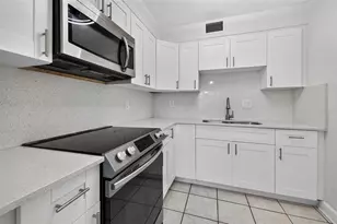 1000 79th Ave N, Saint Petersburg, FL 33702 - Photo 6