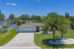 821 Jacaranda Dr, Largo, FL 33770 - Photo 44