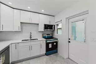 2425 Baywood Dr E, Dunedin, FL 34698 - Photo 16