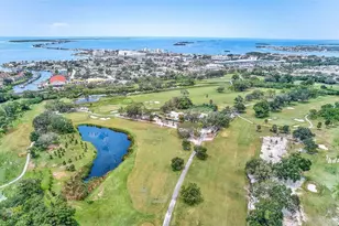 2425 Baywood Dr E, Dunedin, FL 34698 - Photo 42