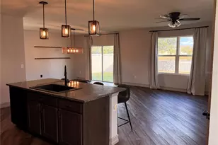 7623 Tuscan Bay Cir, Wesley Chapel, FL 33545 - Photo 10