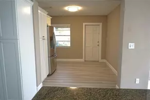 3519 W Price Ave, Tampa, FL 33611 - Photo 6