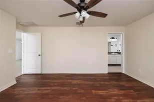 36077 Stable Wilk Ave, Zephyrhills, FL 33541 - Photo 26