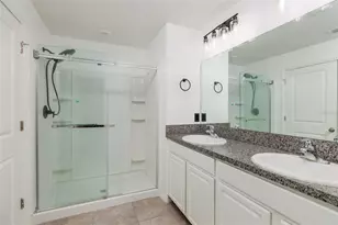 36077 Stable Wilk Ave, Zephyrhills, FL 33541 - Photo 28