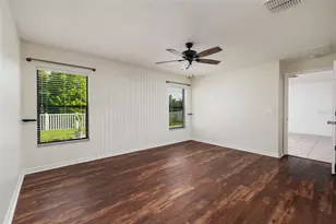 36077 Stable Wilk Ave, Zephyrhills, FL 33541 - Photo 24