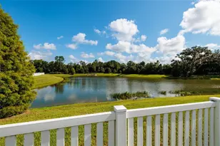 36077 Stable Wilk Ave, Zephyrhills, FL 33541 - Photo 2