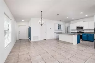 36077 Stable Wilk Ave, Zephyrhills, FL 33541 - Photo 16