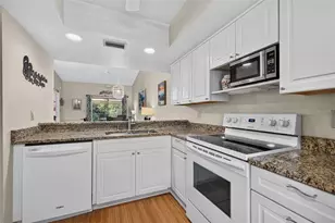 11511 113th St, Seminole, FL 33778 - Photo 6
