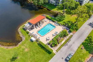 5970 80th St N, Saint Petersburg, FL 33709 - Photo 2