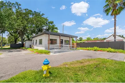 10302 N Nebraska Avenue, Tampa, FL 33612 - Photo 2