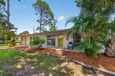 230 48th Avenue N, Saint Petersburg, FL 33703 - Photo 2
