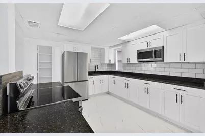 5517 Gulfport Boulevard S #5519/2, Gulfport, FL 33707 - Photo 4
