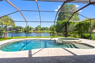 11916 Summer Springs Dr, Riverview, FL 33579 - Photo 2