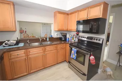 3123 39th Street S #C, Saint Petersburg, FL 33711 - Photo 2