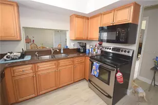 3123 39th St S, Saint Petersburg, FL 33711 - Photo 2