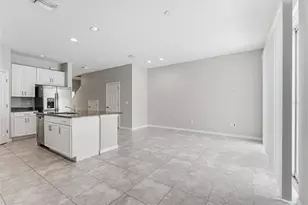 7052 Grand Elm Dr, Riverview, FL 33578 - Photo 8