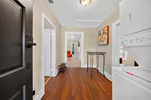 1615 14th St S, Saint Petersburg, FL 33705 - Photo 6