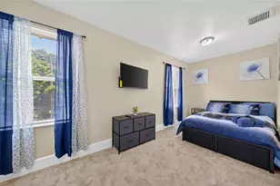 1615 14th St S, Saint Petersburg, FL 33705 - Photo 14