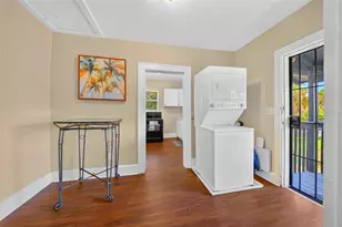1615 14th St S, Saint Petersburg, FL 33705 - Photo 10
