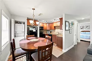 5191 Salmon Dr SE, Saint Petersburg, FL 33705 - Photo 8