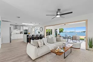 202 Driftwood Ln, Largo, FL 33770 - Photo 2