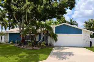 9737 135th St, Seminole, FL 33776 - Photo 2
