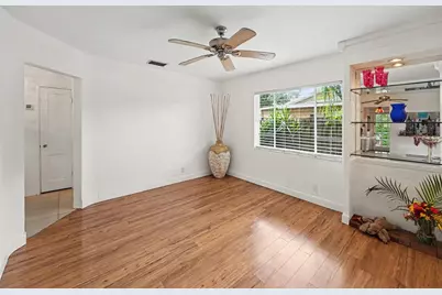 3505 W McElroy Avenue, Tampa, FL 33611 - Photo 8
