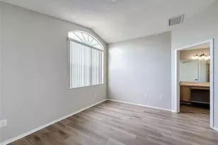 27402 Coral Springs Dr, Wesley Chapel, FL 33544 - Photo 30