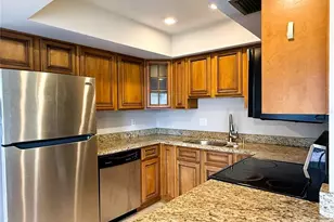 15502 Morning Dr, Lutz, FL 33559 - Photo 6