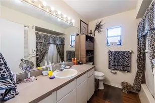 4250 Sunny View Dr, Lakeland, FL 33813 - Photo 20