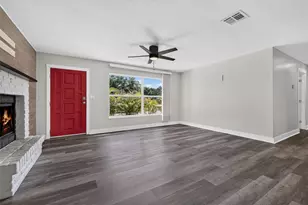2175 43rd Ave N, Saint Petersburg, FL 33714 - Photo 4