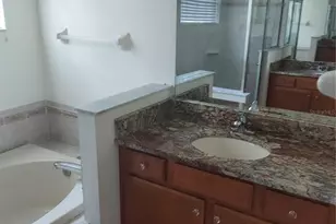 1003 Lumsden Trace Cir, Valrico, FL 33594 - Photo 14