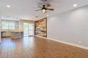 30305 Southwell Ln, Wesley Chapel, FL 33543 - Photo 10