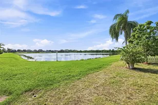 803 Parker Den Dr, Ruskin, FL 33570 - Photo 34