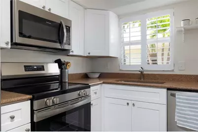 9040 Blind Pass Road #B1, Saint Pete Beach, FL 33706 - Photo 10