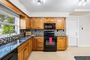 1394 Bellevue Blvd, Clearwater, FL 33756 - Photo 30