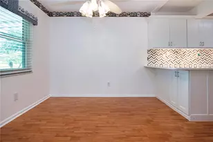 301 Cranston Pl, Sun City Center, FL 33573 - Photo 12