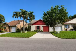 33 Peachtree Pl, Boynton Beach, FL 33436 - Photo 2