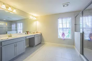 6402 Maiden Sea Dr, Apollo Beach, FL 33572 - Photo 4