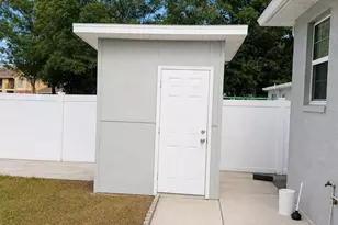 4293 W Humphrey St, Tampa, FL 33614 - Photo 34